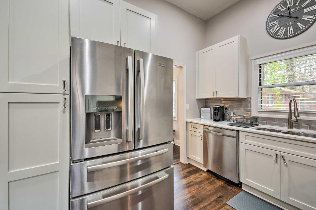 Atlanta Retreat With Deck In Greenbriar Area! Екстер'єр фото